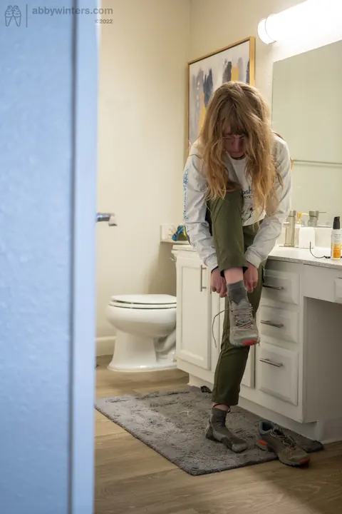 Blonde PAWG Strips Out of Her Jeans and Panties – photo 17 of 20