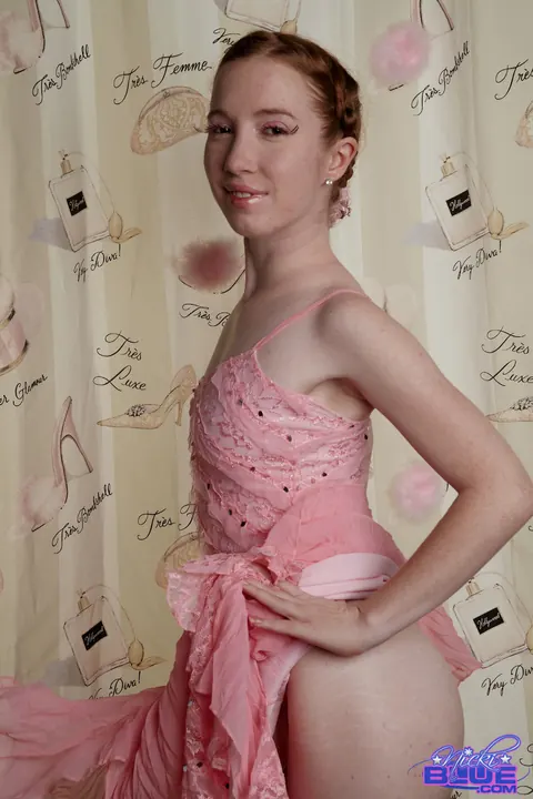 Nicki Blue: Redhead in Pantyhose and Heels Flashes Her Puffy Nipples – photo 5 of 21