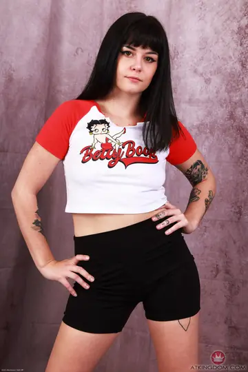 Slim Brunette in Shorts Strips and Shows Her Pussy