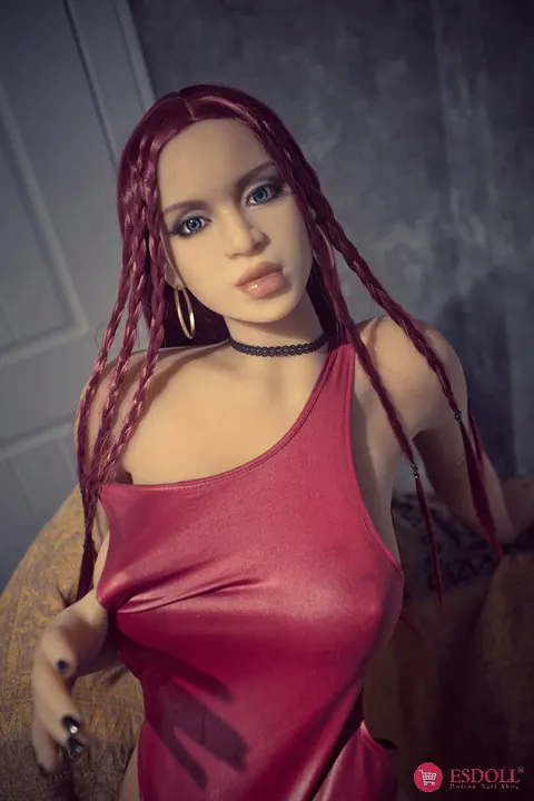Redhead with Big Tits Poses Nude – photo 2 of 10