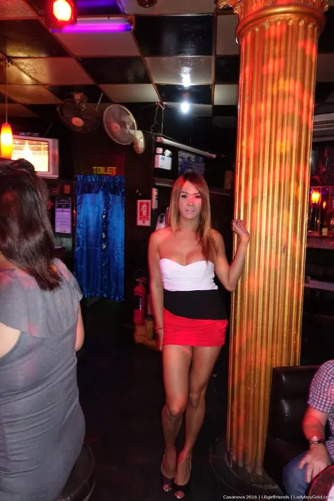 Thai Trans Woman Slips Out of Her Clothes and Poses Fully Nude – photo 11 of 16