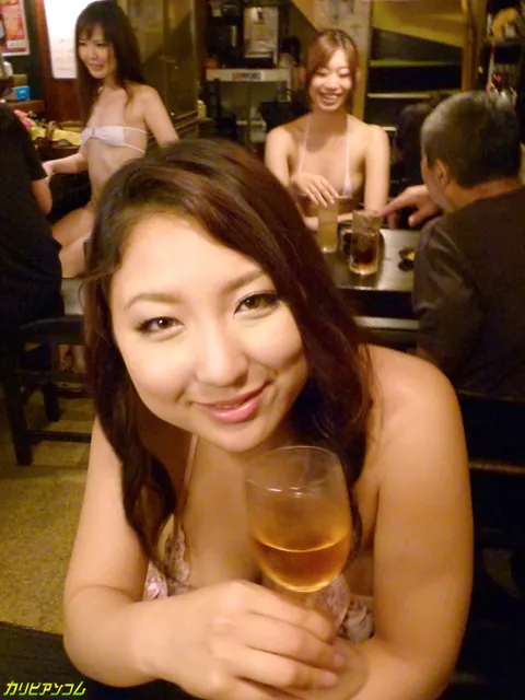 Yuri Honma: Busty Asian Women Kiss and Lick in the Bathroom – photo 4 of 20