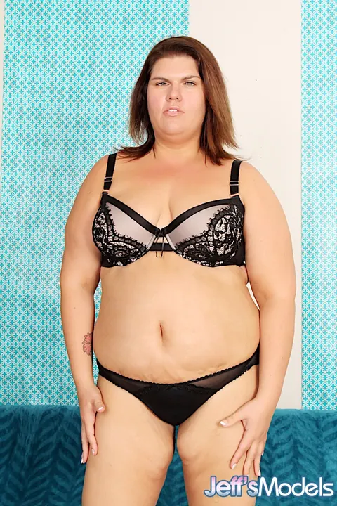 Danni Dawson: Curvy Redhead MILF Strips Off Her Lingerie and Gives a Blowjob – photo 1 of 15