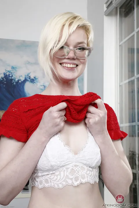 Pearl Sinclair: Petite Pale Blonde in Glasses Spreads Her Legs – photo 3 of 21