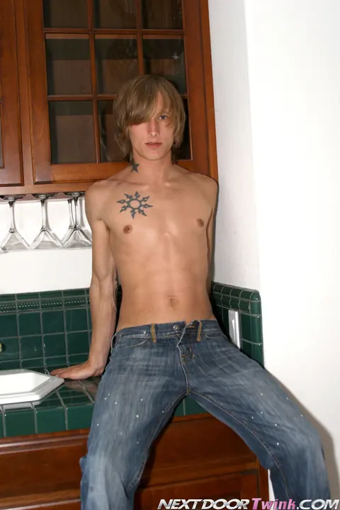Hairy Man Strips Naked and Shows His Monster Cock – photo 7 of 20