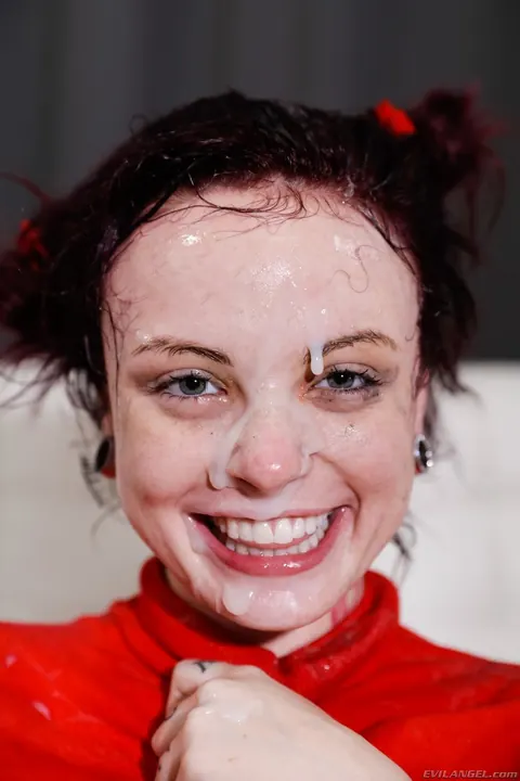 Chloe Carter: Redhead in Jeans Gags on a Dildo, Takes Anal and Gets a Facial – photo 14 of 15