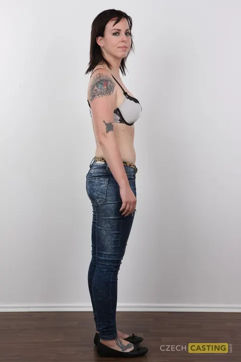 Tattooed Czech Woman Strips Out of Her Jeans and Spreads – photo 5 of 20