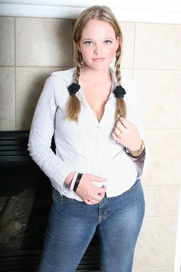 Tall Blonde Amateur Strips Out of Her Jeans and Lingerie