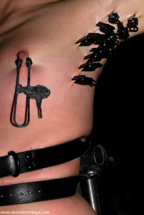 Sarah Jane Ceylon: Thick Blonde MILF Bound in Bondage Spreads Her Pussy – photo 15 of 21