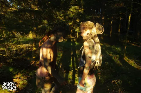 Anuskatzz: Tattooed Thick Brunette Gets Fucked Anally on the Forest Floor – photo 2 of 16