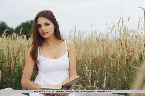 Alise Moreno: European Brunette Spreads Her Shaved Pussy in a Hay Field – photo 1 of 18