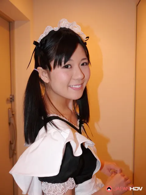 Mai Araki: Japanese Maid in Uniform Flashes Her Shaved Pussy – photo 9 of 15