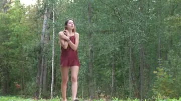 Diana Sweet – European Brunette Lifts Her Skirt and Pees on a Tree in the Woods