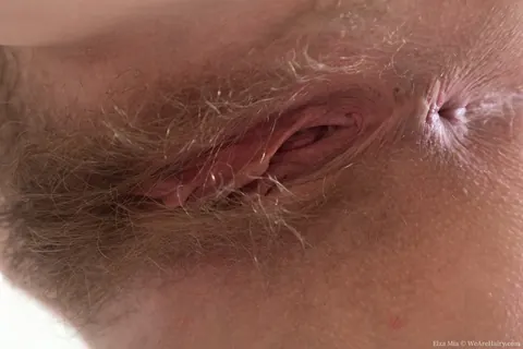 Casey Nohrman: Short-Haired Blonde Strips and Spreads Her Hairy Pussy on the Bathroom Floor – photo 7 of 16