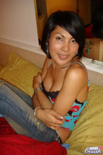 Thai Trans Woman in Lingerie Reveals Her Big Tits and Cock After Golf