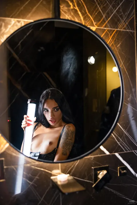 Dulce Rivera: Hairy Latina Masturbates with a Dildo and Spreads Her Pussy – photo 16 of 20