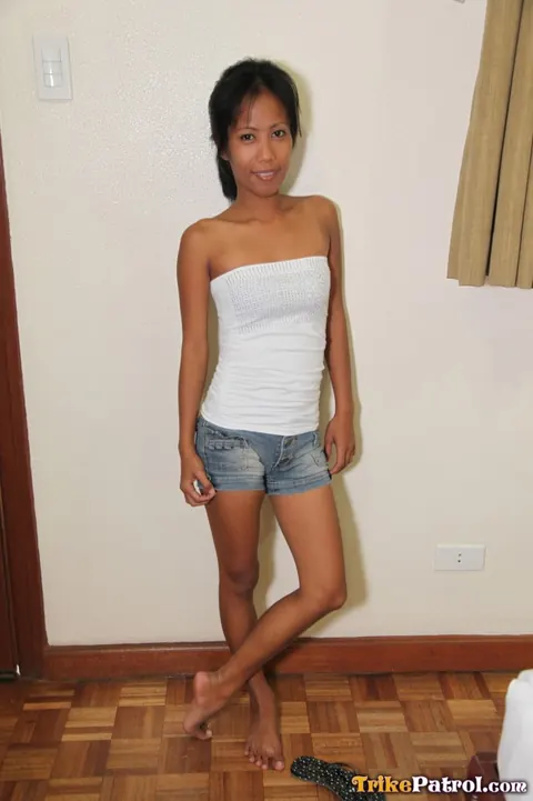 Mayka: Petite Asian Brunette Spreads Her Hairy Pussy on the Bed – photo 8 of 20