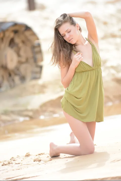 Rumba: Brunette Strips Off Her Skirt and Spreads Her Pussy Outdoors – photo 6 of 21