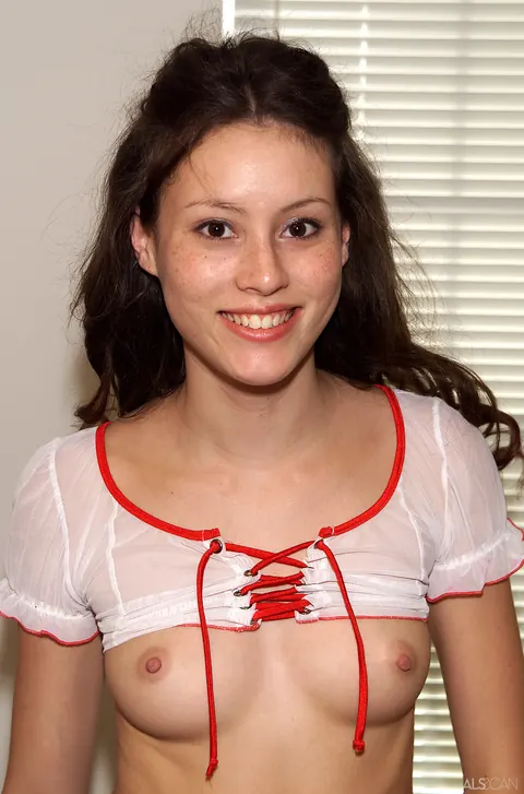 Jassie James: Brunette Fists Her Shaved Pussy and Spreads Wide – photo 12 of 21