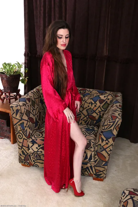 Aurora Jade: Mature Latina Strips Off Her Red Panties to Show Her Hairy Pussy – photo 1 of 19