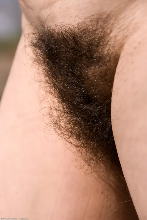 Mature Curvy Woman Strips Nude Outdoors Showing Her Hairy Pussy – photo 11 of 20