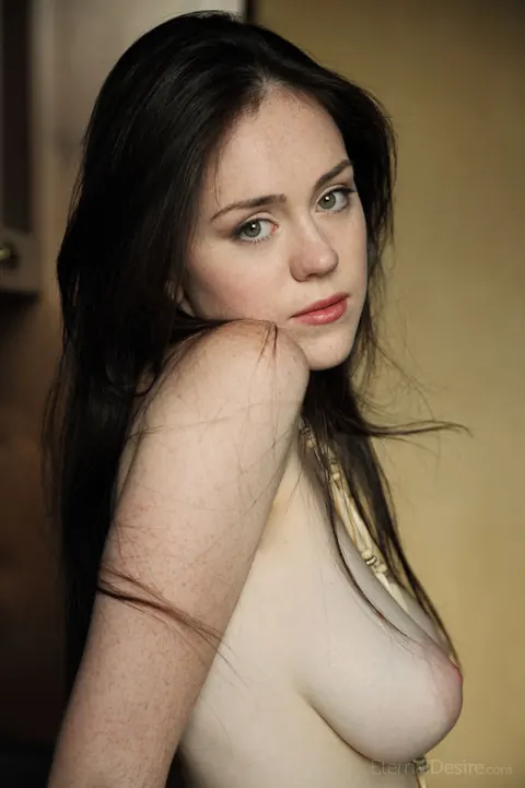 Annis A: Brunette European Babe Spreads Her Shaved Pussy – photo 7 of 16