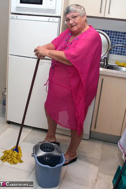 BBW Brunette Poses Nude in the Kitchen – photo 3 of 20