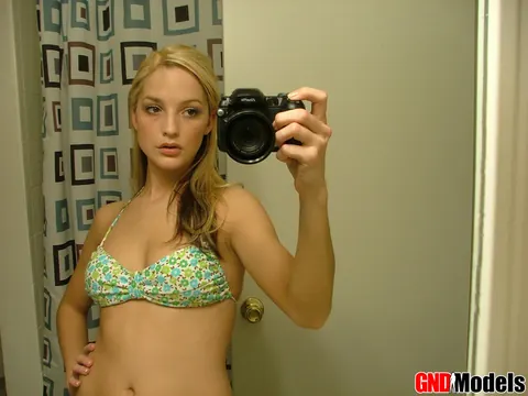Blonde Snaps Mirror Selfies in a Bikini and Spreads – photo 6 of 12