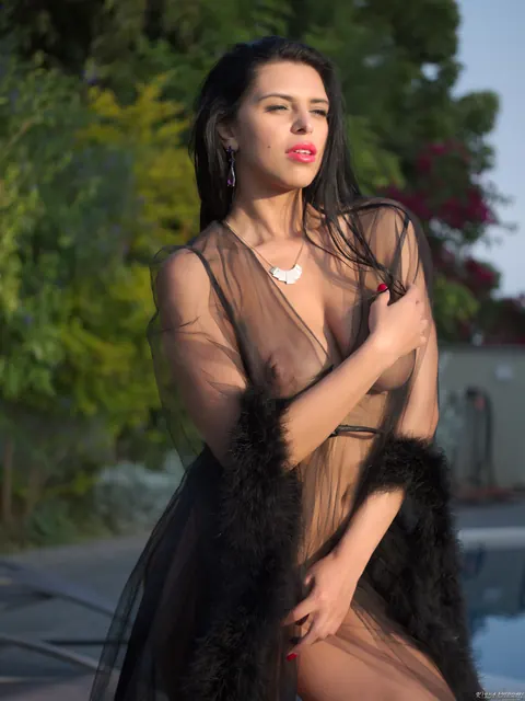 Kira Queen: Russian MILF in Lingerie Poses Outdoors with Big Natural Tits – photo 9 of 16