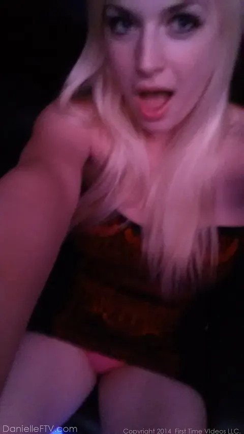 Busty Blonde in Glasses Snaps Nude Selfies – photo 2 of 15