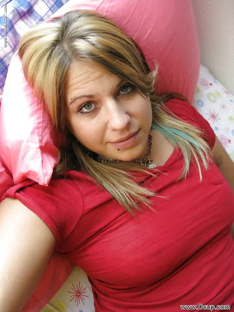 Busty Thick Blonde Masturbates in Panties on the Bed – photo 2 of 16