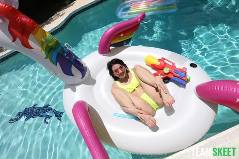 Logan Lucky: Petite Brunette Strips Out of Her Bikini for Pool Sex – photo 7 of 21