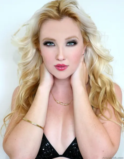 Samantha Rone: Blonde in Lingerie and Bikini Strokes Multiple Cocks in a Group – photo 8 of 14