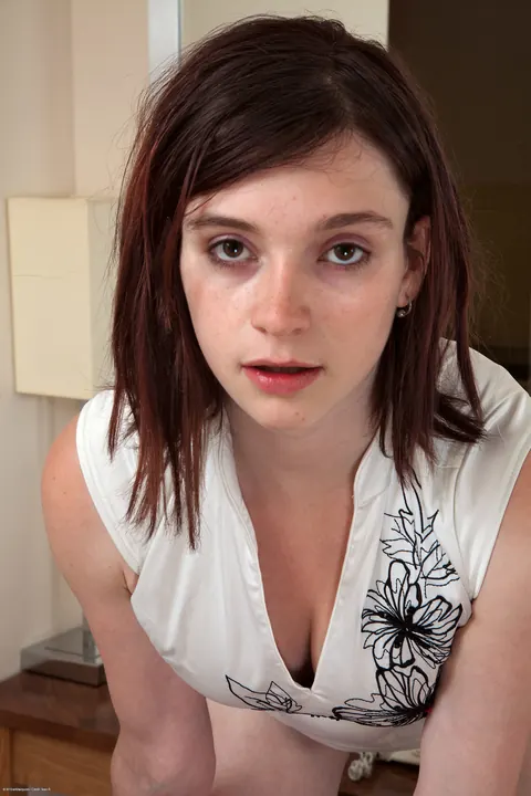 Lizzie Tripp: Petite Russian Brunette in Heels Shows Her Hairy Bush and Tattoos – photo 5 of 20