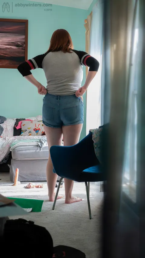 BBW Australian Redhead Strips Out of Her Shorts – photo 17 of 20