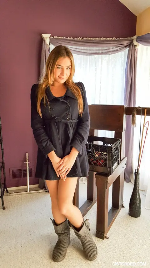 Blair Williams: Tall Busty Blonde in High Heels Sucks Cock Outdoors in Bondage – photo 2 of 20