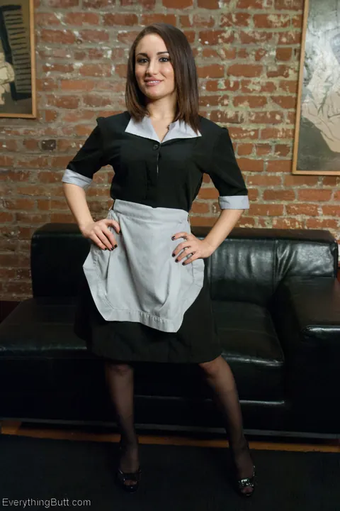 Gabriella Paltrova: Brunette MILF Maid Has Anal in the Office Bondage Threesome with Boss – photo 2 of 20
