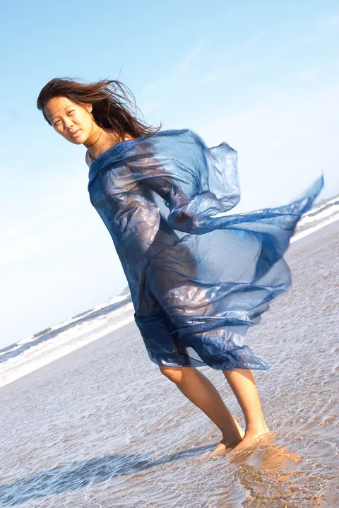 Asian Beauty Poses Nude on the Beach – photo 16 of 21