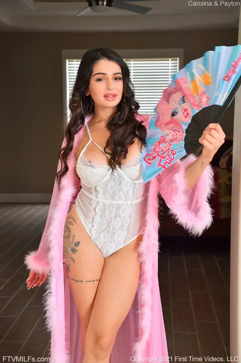 Carolina Cortez: Tattooed Latina MILF Poses in Lingerie and Heels – photo 11 of 20