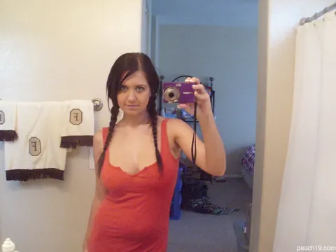 Chrissy Marie: Thick Brunette with Big Natural Tits Fingers Herself and Spreads – photo 6 of 15