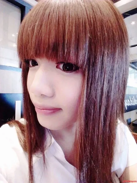 Asian Trans Woman Stands Nude Outdoors in Posed Portraits – photo 13 of 20