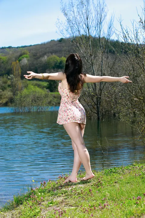 Sivilla: Brunette with Hairy Pussy Spreads Her Legs Outdoors in a Skirt – photo 3 of 21