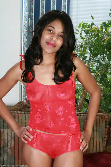 Thick Latina MILF Strips Off Her Lingerie and Spreads Her Pussy