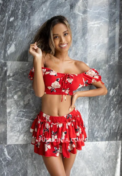 Putri Cinta: Petite Asian Brunette Strips Out of Her Skirt and Spreads – photo 19 of 20