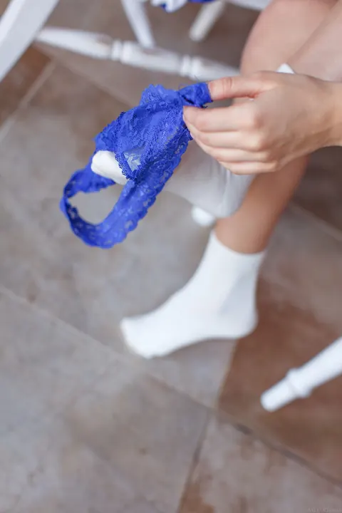 Carmen Summer: Latina Brunette Strips Out of Her Lingerie and Keeps Socks On – photo 15 of 21