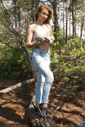 Slim Woman Strips Out of Her Jeans and Fingers Her Pussy Outdoors