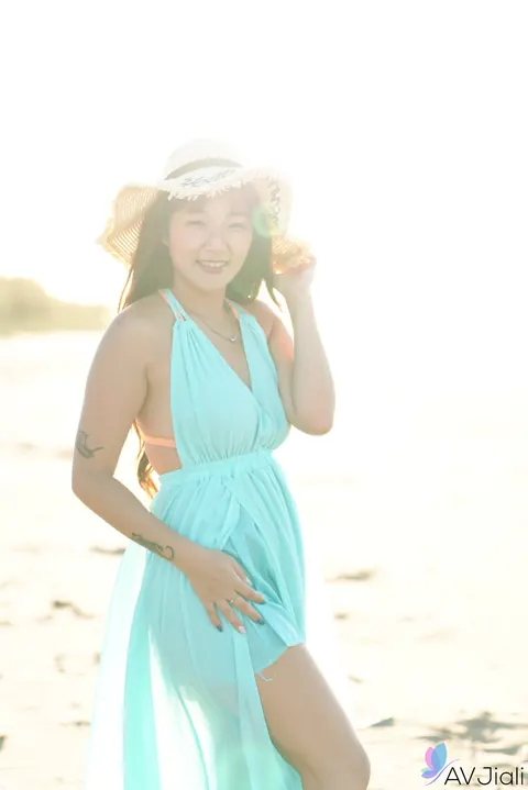 Chinese Babe in a Bikini Gets Fucked on the Beach – photo 5 of 21