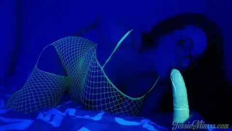 Jessie Minx: Thick MILF in Fishnet Bodystocking and Glasses Rides a Dildo – photo 6 of 15