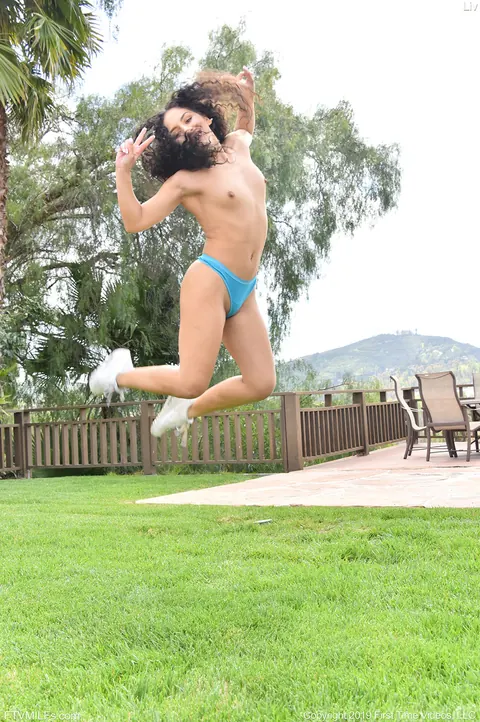 Liv Aguilera: Petite Latina MILF Strips and Spreads Her Big Ass Outdoors – photo 14 of 20