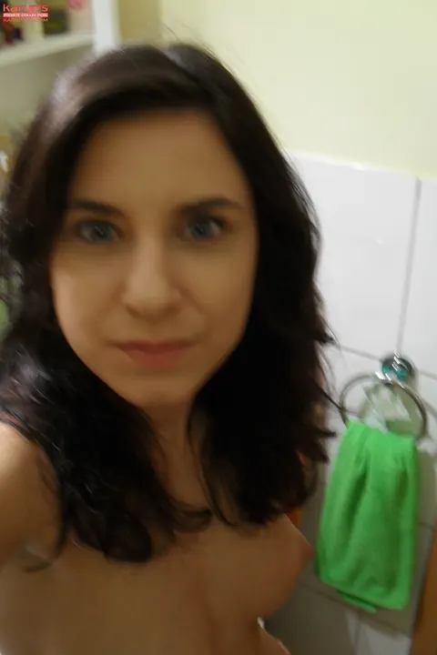 Gabi De Castello: Petite Czech Brunette Shows Her Natural Tits by the Mirror – photo 10 of 21